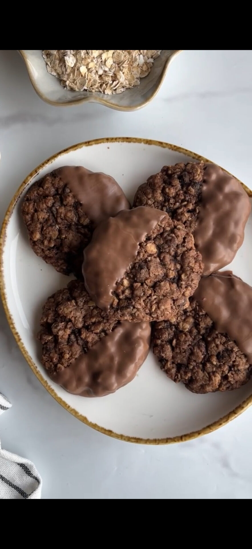 Oatmeal Chocolate Cookies